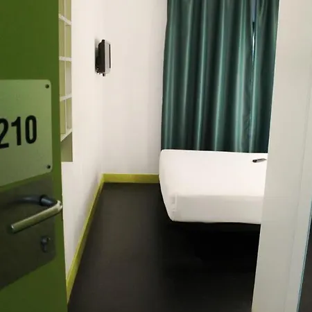 Hotel Raval